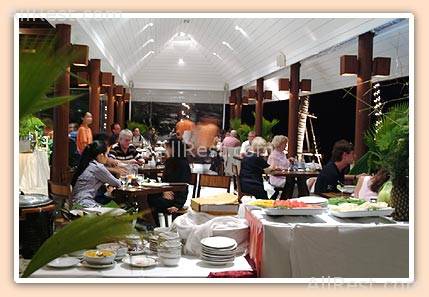 Iyara Beach Hotel & Plaza 17